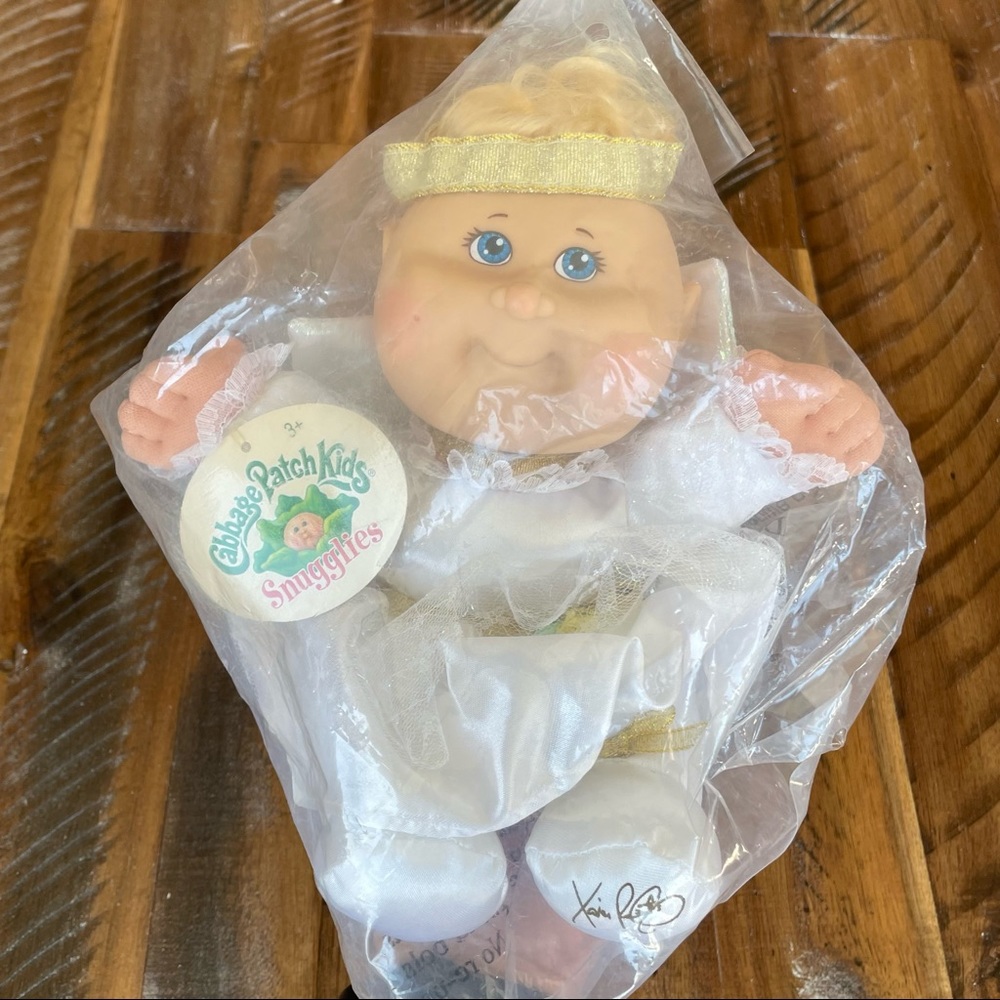 Cabbage Patch Kids Snugglies Lindsey Yasmine Doll